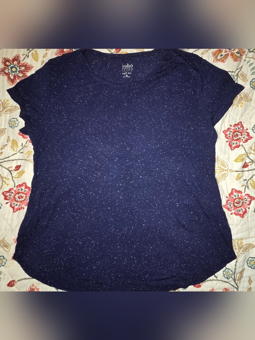 New York & Company Soho black Velvet V-neck shirt size XXL, NWOT